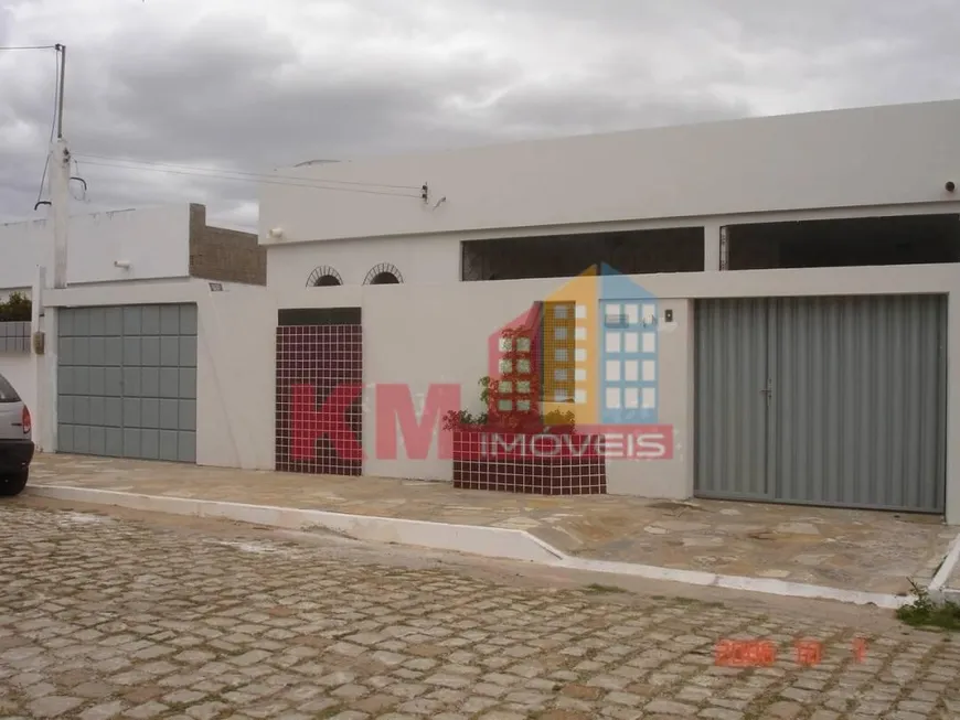 Foto 1 de Casa com 3 Quartos à venda, 172m² em Presidente Costa e Silva, Mossoró