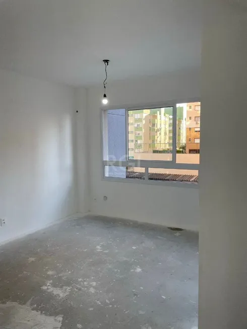 Foto 1 de Apartamento com 1 Quarto à venda, 38m² em Partenon, Porto Alegre