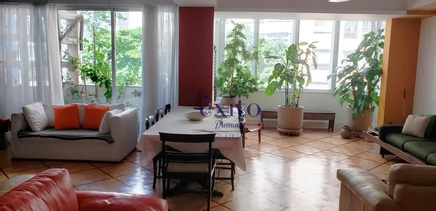 Foto 1 de Apartamento com 4 Quartos à venda, 230m² em Copacabana, Rio de Janeiro