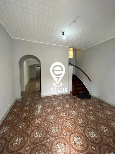Foto 1 de Casa com 6 Quartos para alugar, 240m² em Saúde, São Paulo