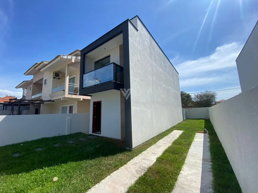 Foto 1 de Sobrado com 3 Quartos à venda, 100m² em Ingleses do Rio Vermelho, Florianópolis