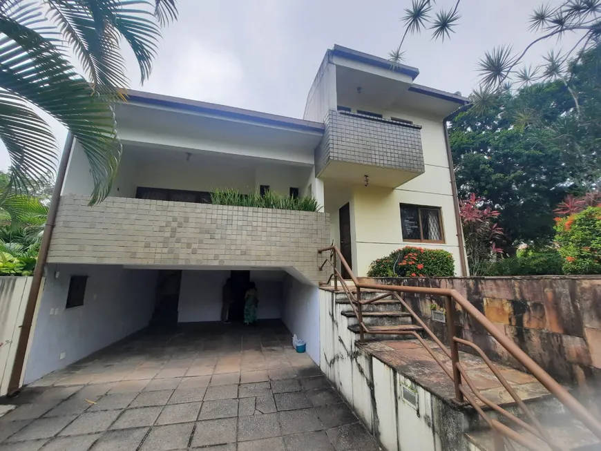Foto 1 de Casa com 4 Quartos à venda, 416m² em Poço, Recife
