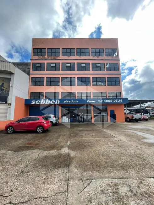 Foto 1 de Sala Comercial para alugar, 282m² em São José, Caxias do Sul