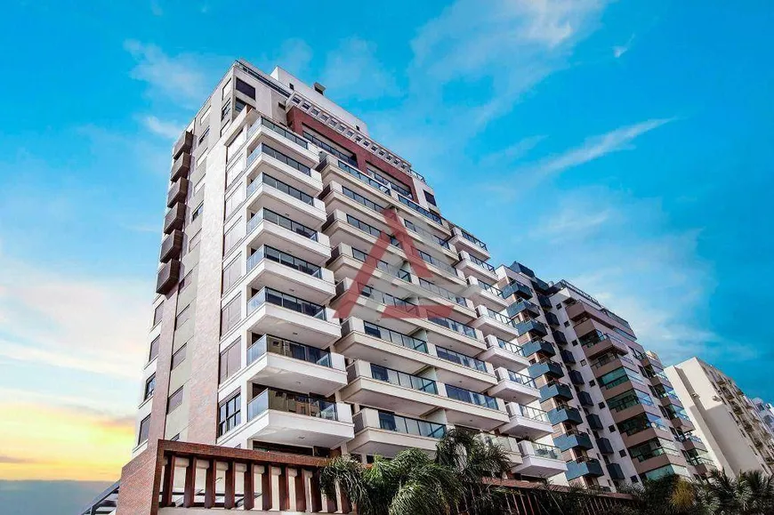 Foto 1 de Apartamento com 2 Quartos à venda, 93m² em Centro, Florianópolis