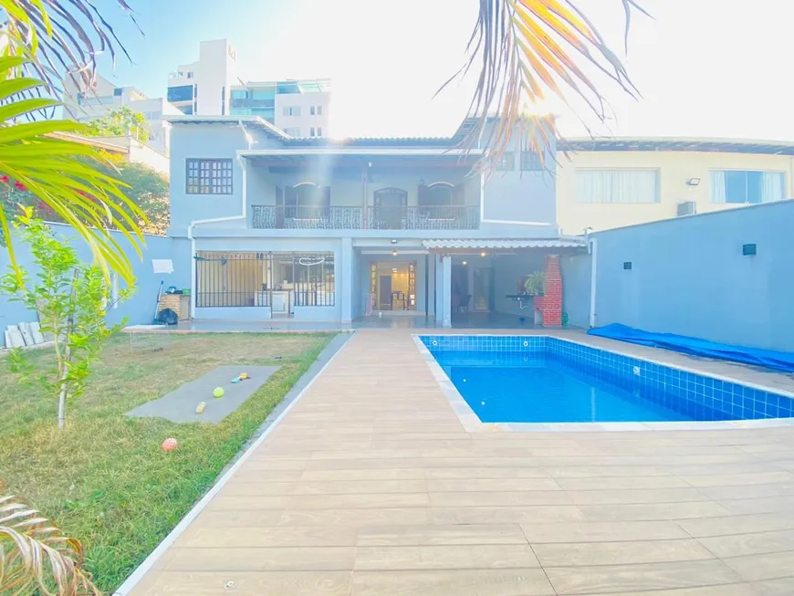 Foto 1 de Casa com 5 Quartos à venda, 360m² em Itapoã, Belo Horizonte
