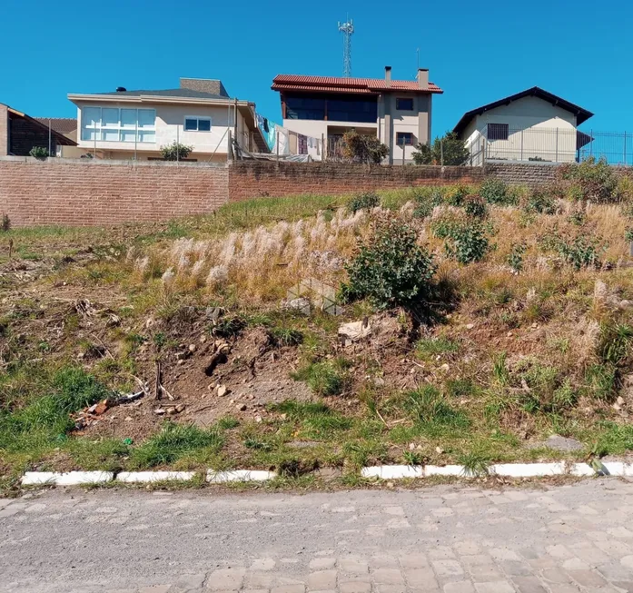 Foto 1 de Lote/Terreno à venda, 360m² em Cruzeiro, Farroupilha