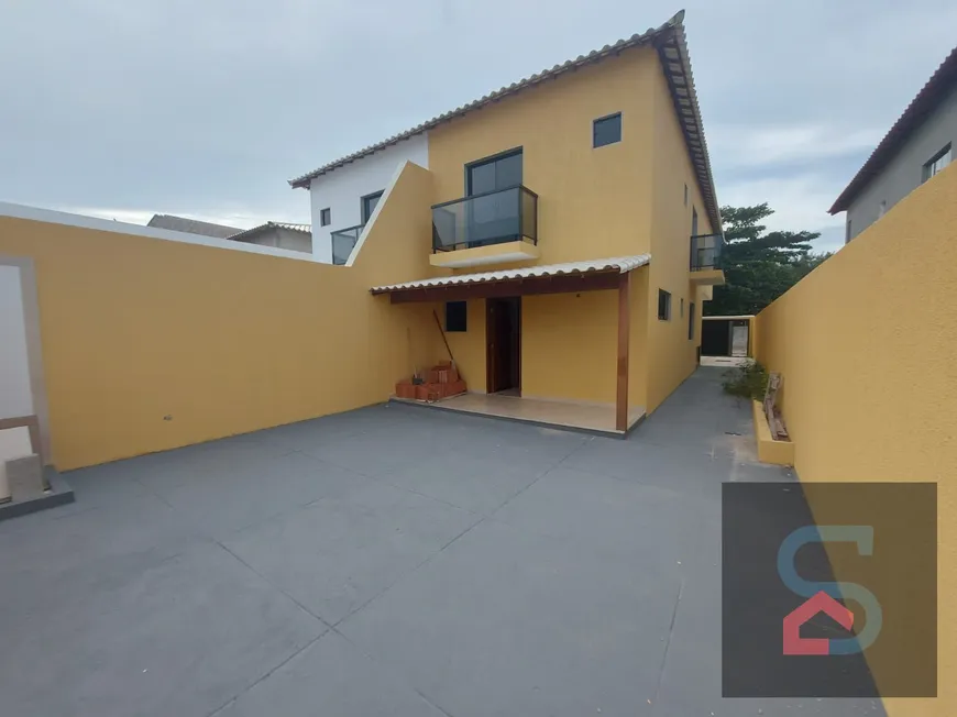 Foto 1 de Casa com 4 Quartos à venda, 165m² em Foguete, Cabo Frio
