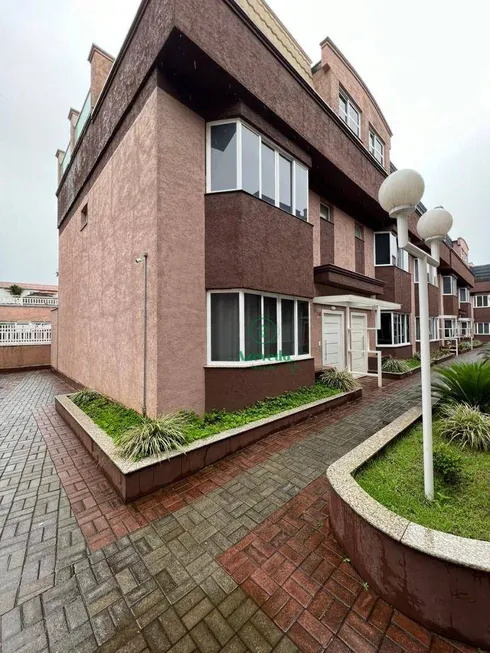 Foto 1 de Casa de Condomínio com 3 Quartos à venda, 226m² em Parque Renato Maia, Guarulhos