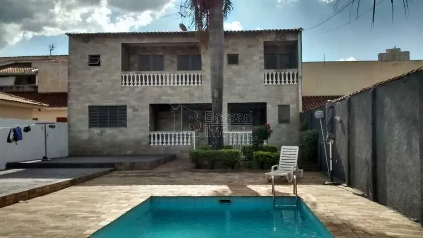 Foto 1 de Casa com 3 Quartos à venda, 234m² em Jardim Nova América, Araraquara
