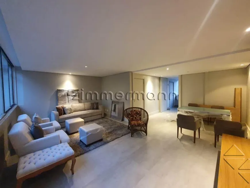 Foto 1 de Apartamento com 3 Quartos à venda, 133m² em Jardim Europa, São Paulo