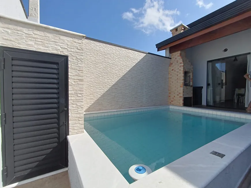 Foto 1 de Casa com 2 Quartos à venda, 80m² em Balneario Florida , Peruíbe