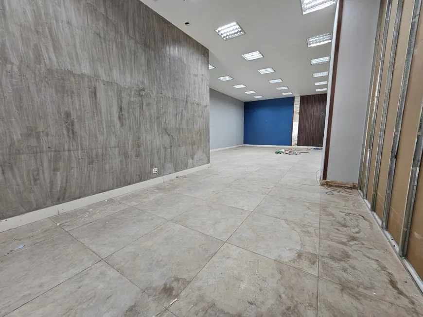 Foto 1 de Ponto Comercial com 1 Quarto para alugar, 360m² em Taquara, Rio de Janeiro