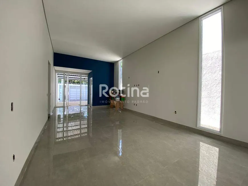 Foto 1 de Casa com 3 Quartos à venda, 180m² em Jardim Inconfidência, Uberlândia