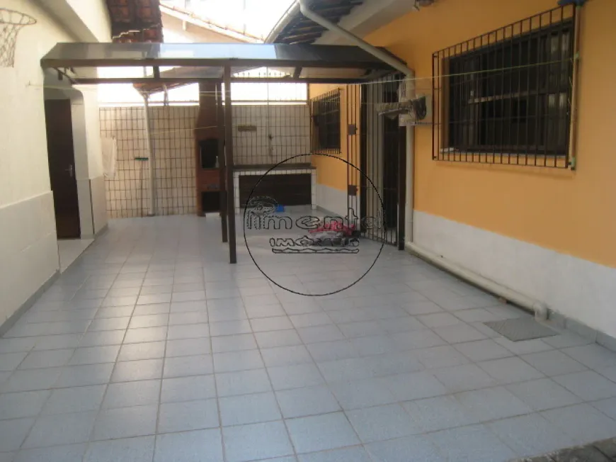 Foto 1 de Casa com 2 Quartos à venda, 250m² em Boqueirão, Praia Grande