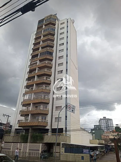 Foto 1 de Apartamento com 3 Quartos à venda, 120m² em Centro, Uberaba