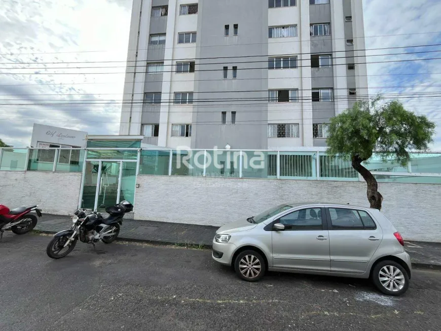 Foto 1 de Apartamento com 3 Quartos para alugar, 170m² em Nossa Senhora Aparecida, Uberlândia