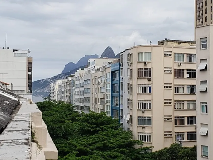 Foto 1 de Cobertura com 6 Quartos à venda, 600m² em Copacabana, Rio de Janeiro