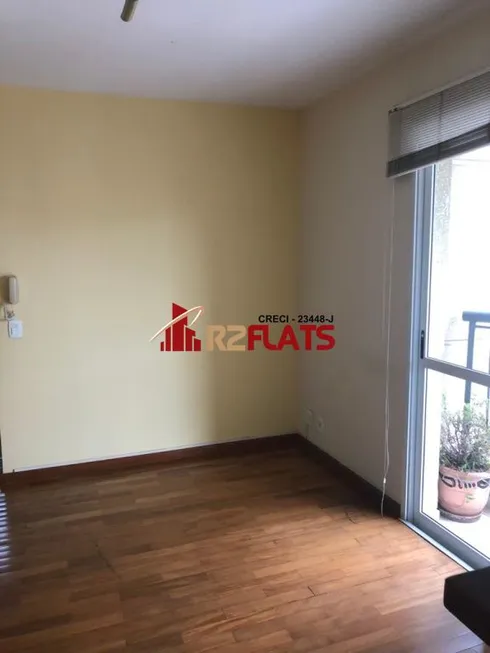 Foto 1 de Flat com 2 Quartos à venda, 70m² em Vila Nova Conceição, São Paulo