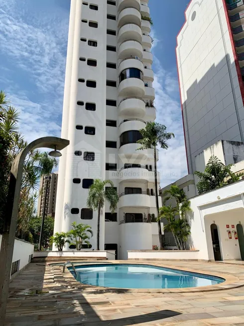 Foto 1 de Apartamento com 3 Quartos à venda, 230m² em Centro, Uberlândia