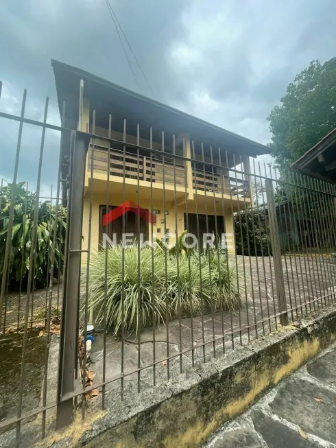 Foto 1 de Casa com 3 Quartos à venda, 195m² em Guarujá, Parobé