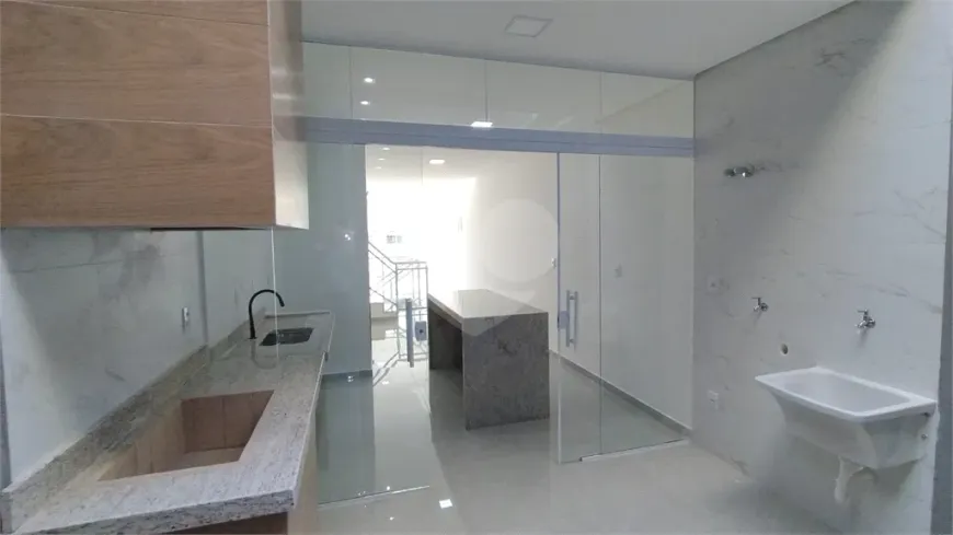 Foto 1 de Sobrado com 3 Quartos à venda, 132m² em Vila Carrão, São Paulo