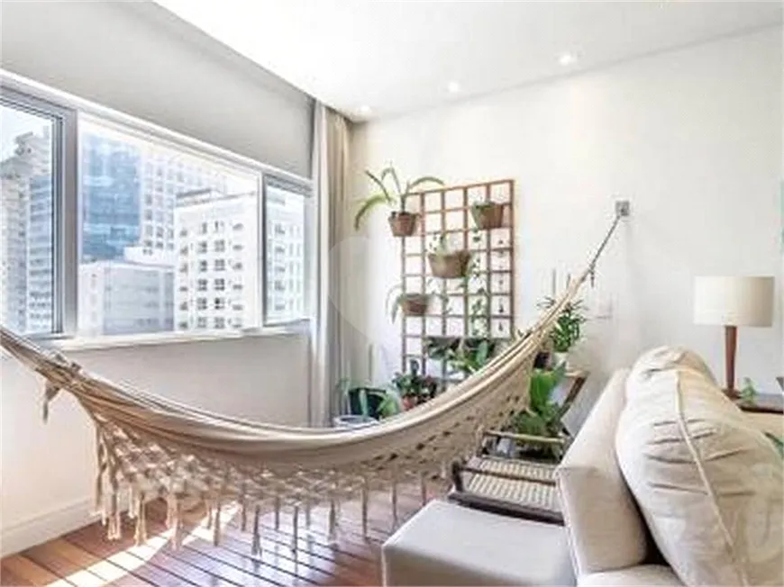 Foto 1 de Apartamento com 3 Quartos à venda, 204m² em Jardim Paulista, São Paulo