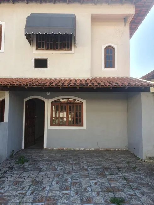 Foto 1 de Casa de Condomínio com 2 Quartos para alugar, 64m² em Mutuá, São Gonçalo