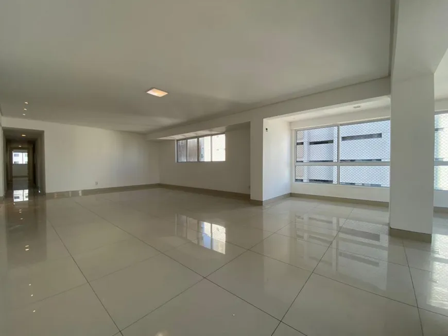 Foto 1 de Apartamento com 4 Quartos à venda, 226m² em Miramar, João Pessoa