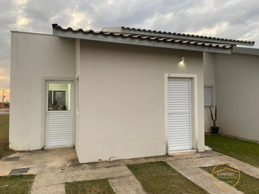 Foto 1 de Casa de Condomínio com 2 Quartos à venda, 72m² em Aparecidinha, Sorocaba