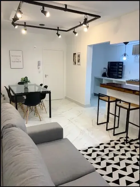 Foto 1 de Apartamento com 3 Quartos para alugar, 90m² em Frente Mar Centro, Balneário Camboriú