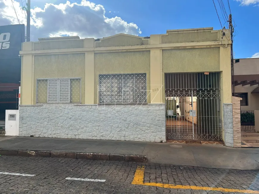 Foto 1 de Casa com 3 Quartos à venda, 147m² em Centro, Araraquara