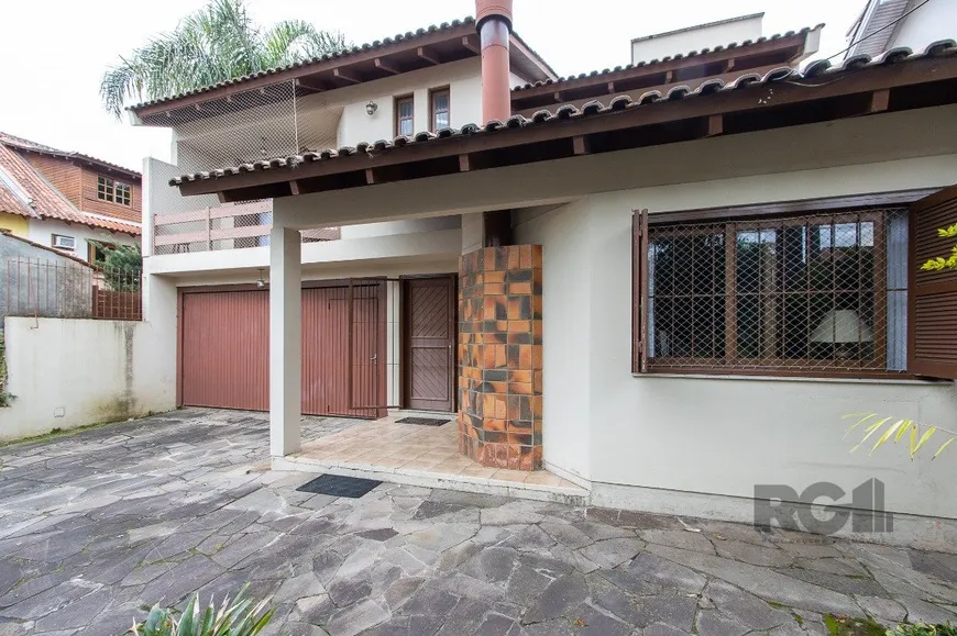 Foto 1 de Casa com 3 Quartos à venda, 246m² em Ipanema, Porto Alegre