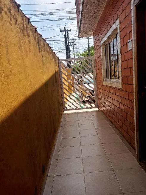 Foto 1 de Casa com 2 Quartos à venda, 55m² em Parque São Vicente, São Vicente