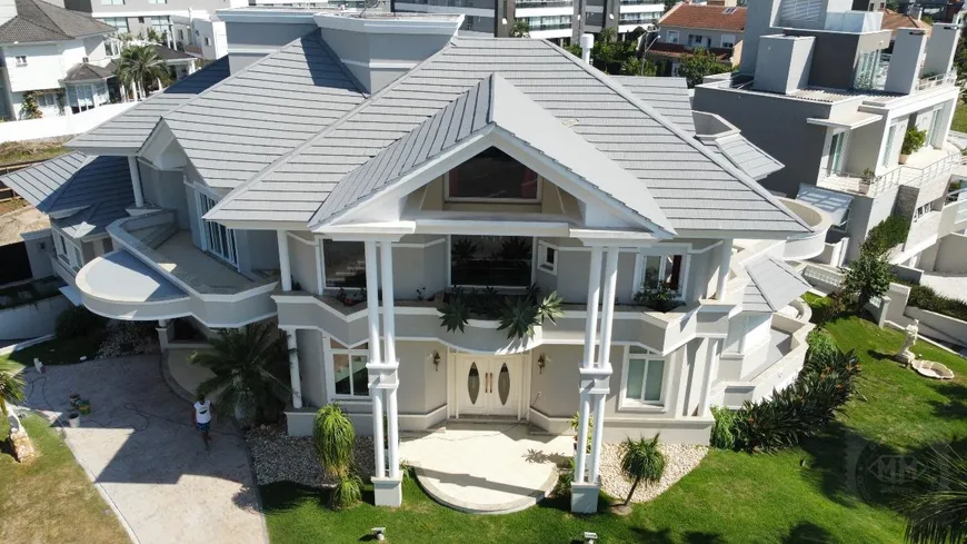 Foto 1 de Casa com 6 Quartos à venda, 996m² em Jurerê Internacional, Florianópolis