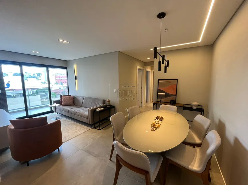 Foto 1 de Apartamento com 3 Quartos à venda, 123m² em Cabral, Curitiba