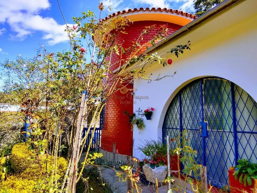 Foto 1 de Casa com 3 Quartos à venda, 200m² em Albuquerque, Teresópolis