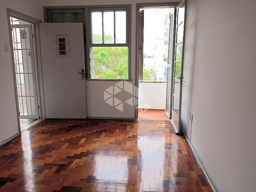 Foto 1 de Apartamento com 2 Quartos à venda, 59m² em Azenha, Porto Alegre