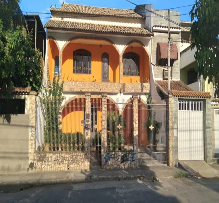 Foto 1 de Casa com 4 Quartos à venda, 318m² em Praça Seca, Rio de Janeiro