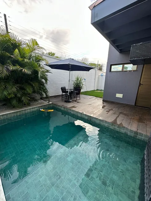 Foto 1 de Casa de Condomínio com 4 Quartos à venda, 210m² em Uruguai, Teresina