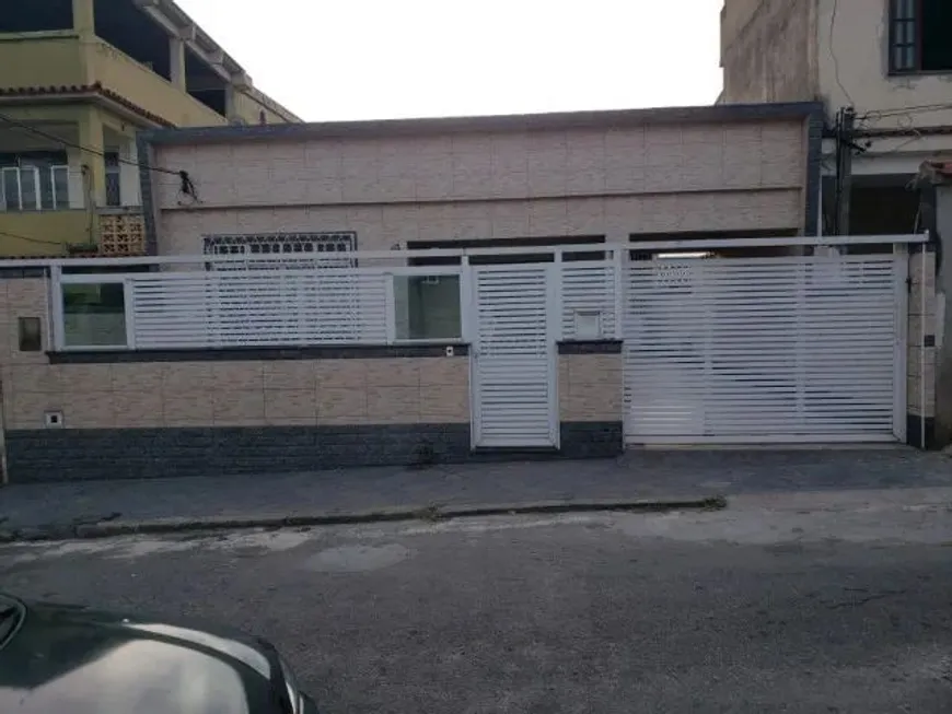 Foto 1 de Casa com 3 Quartos à venda, 180m² em Colégio, Rio de Janeiro