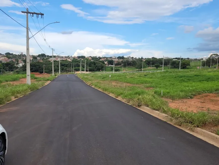 Foto 1 de Lote/Terreno à venda, 250m² em Alto Umuarama, Uberlândia