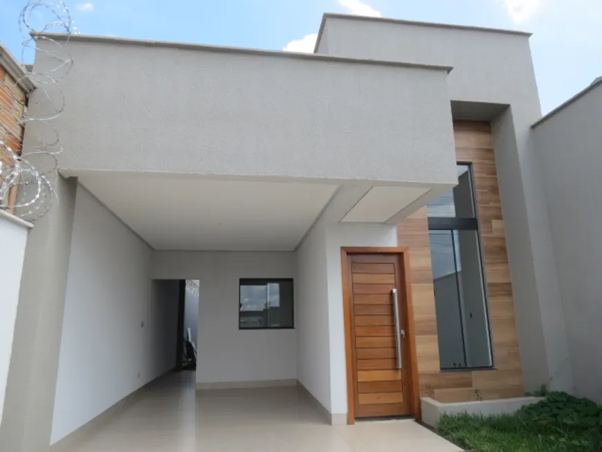 Foto 1 de Casa com 3 Quartos à venda, 130m² em Parque Itatiaia, Aparecida de Goiânia