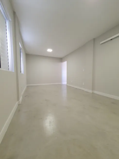 Foto 1 de Apartamento com 1 Quarto à venda, 36m² em Centro, Londrina