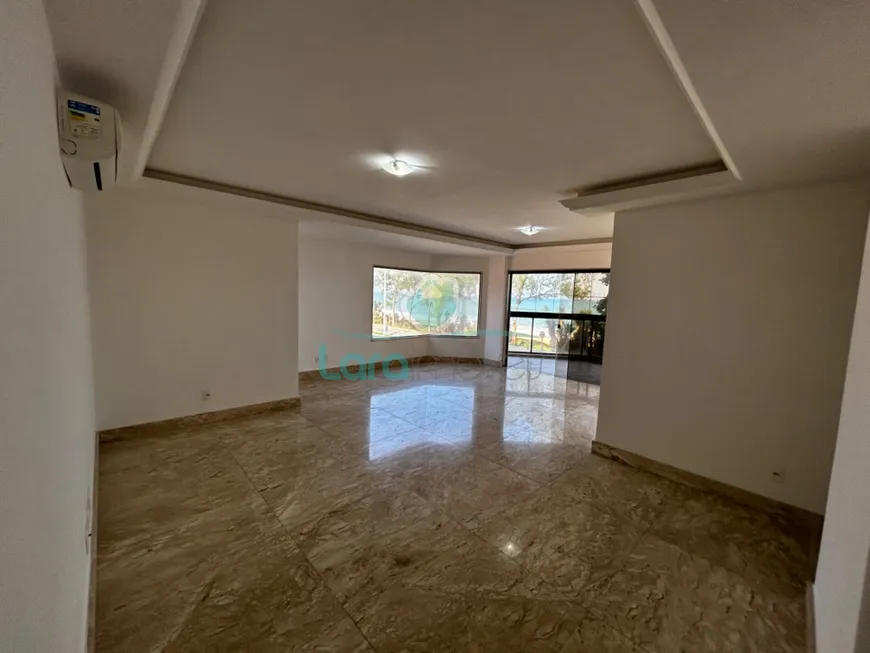 Foto 1 de Apartamento com 3 Quartos à venda, 187m² em Praia do Pecado, Macaé