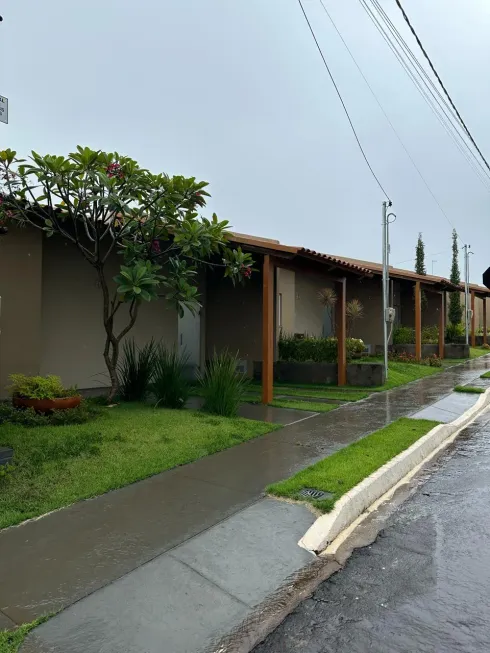 Foto 1 de Casa de Condomínio com 2 Quartos à venda, 60m² em Fazenda São Domingos, Goiânia