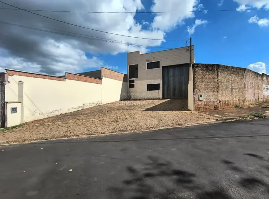 Foto 1 de Galpão/Depósito/Armazém à venda, 333m² em Vila Xavier, Araraquara