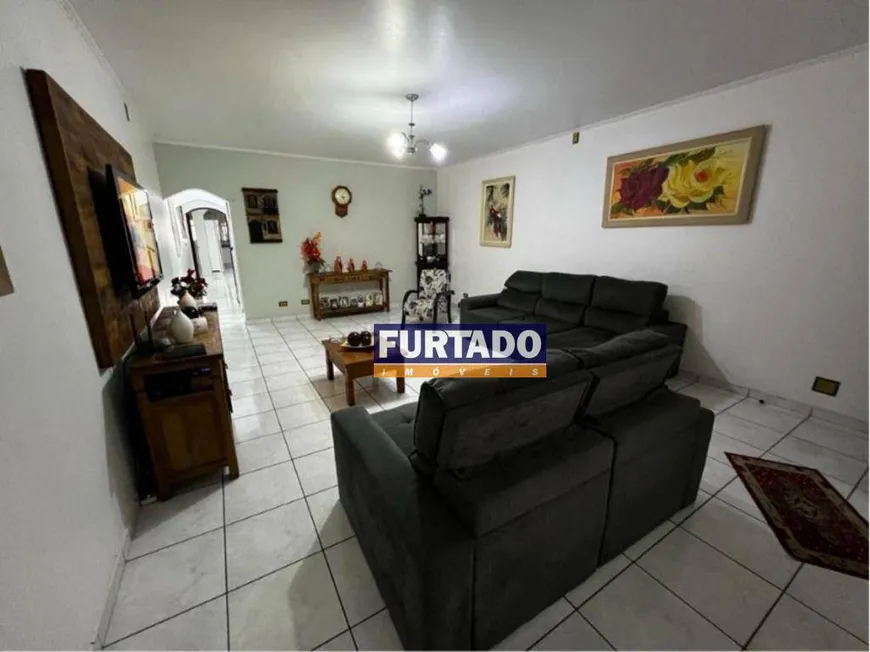 Foto 1 de Sobrado com 4 Quartos à venda, 320m² em Jardim Santo Antonio, Santo André