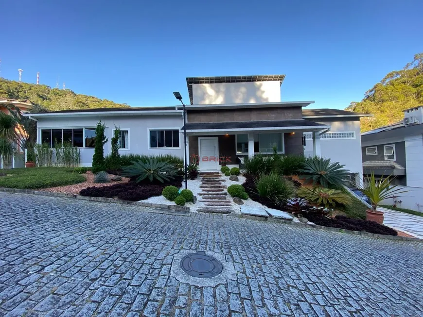 Foto 1 de Casa de Condomínio com 3 Quartos à venda, 265m² em Panorama, Teresópolis