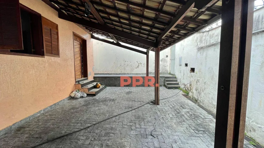 Foto 1 de Casa com 3 Quartos à venda, 372m² em Santa Inês, Belo Horizonte