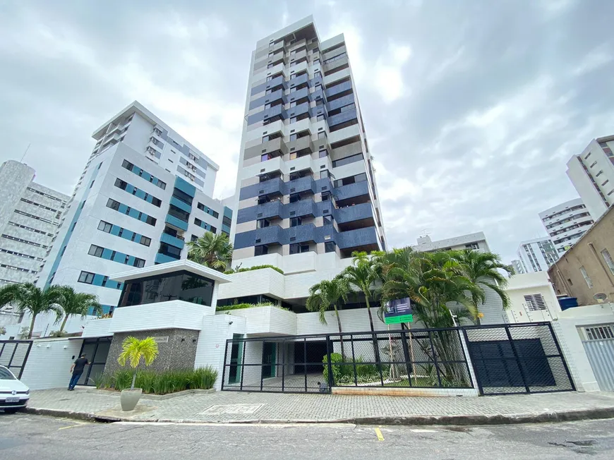 Foto 1 de Apartamento com 4 Quartos à venda, 200m² em Aflitos, Recife
